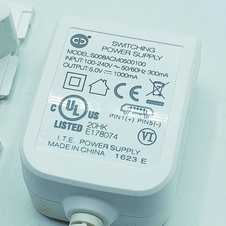 آداپتور برق ۲۴۰ ولت 1 آمپر مدل S008ACM مناسب برای موبایل های MICRO USB